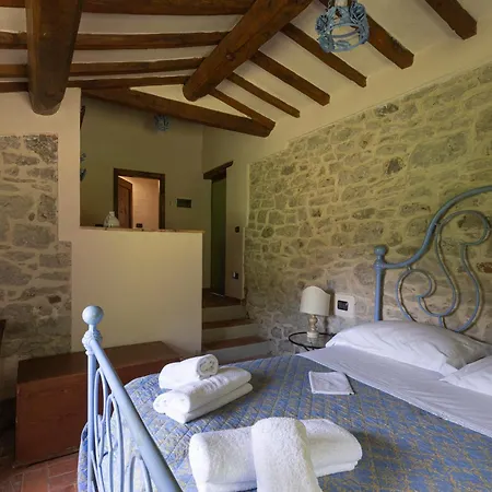Molinvecchio Agroturismo *